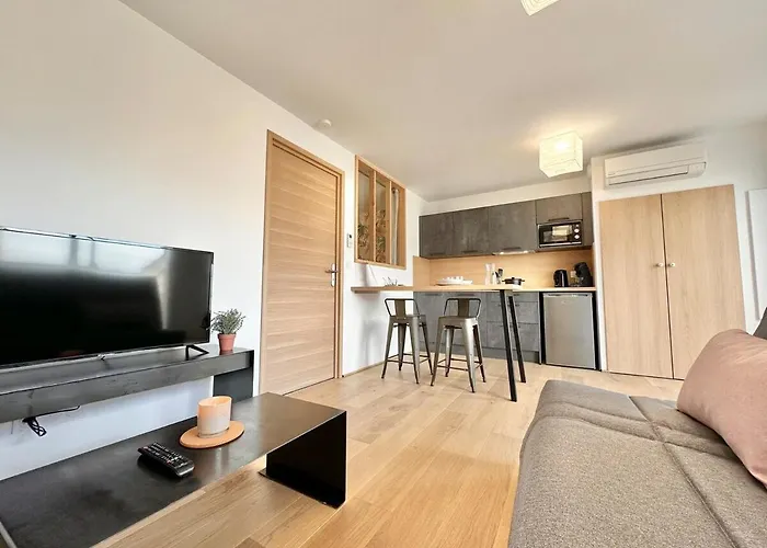 아파트 La Roseraie - Hyper Centre - Parking Privatif 몽트드마르장