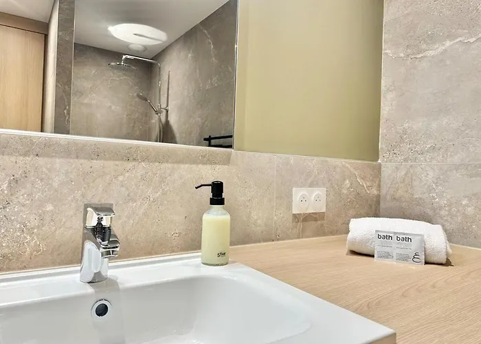 La Roseraie - Hyper Centre - Parking Privatif *